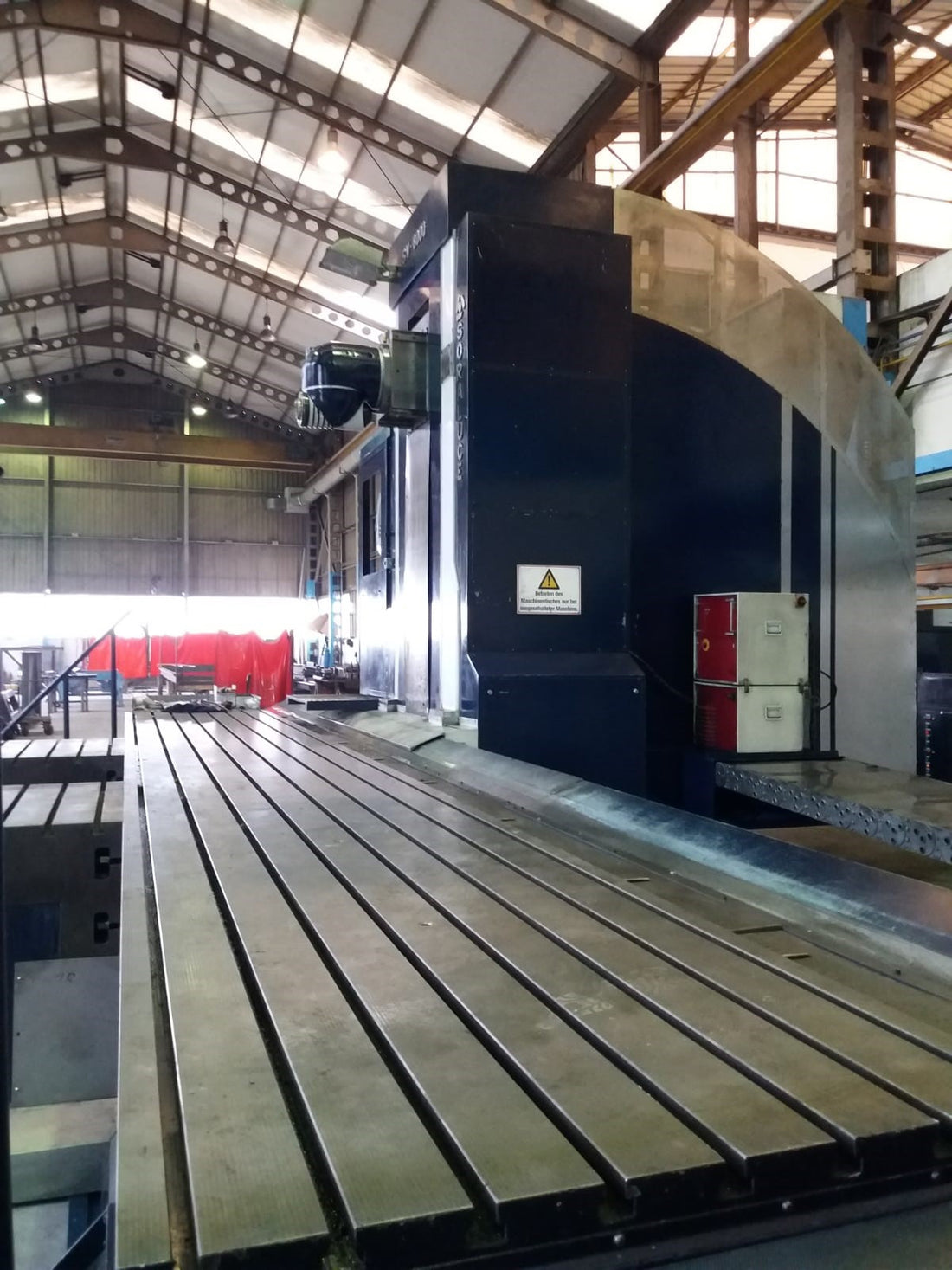 FRESADORA BANCADA FIJA SORALUCE SV-HSC 8000