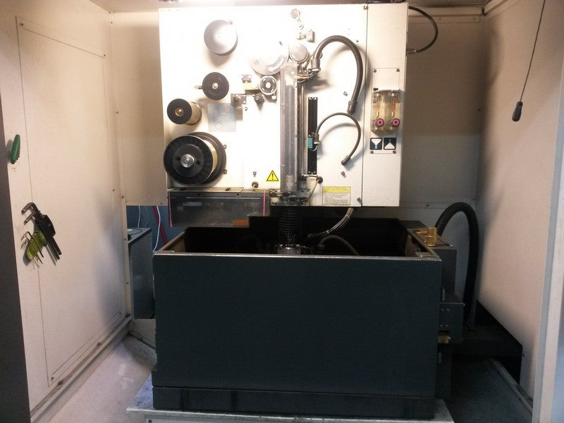 ELECTROEROSION FANUC ROBOCUT ALPHA 0iA