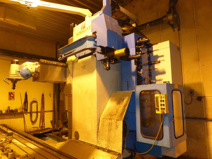 FRESADORA SORALUCE SP-8000