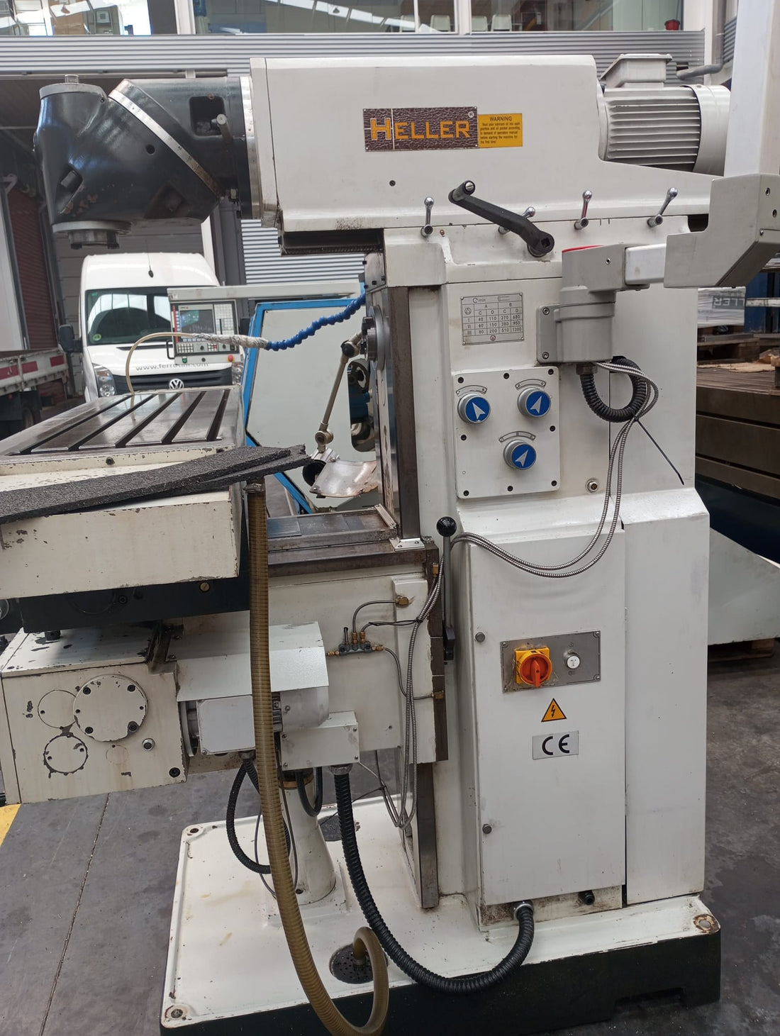 FRESADORA UNIVERSAL HELLER FU1250