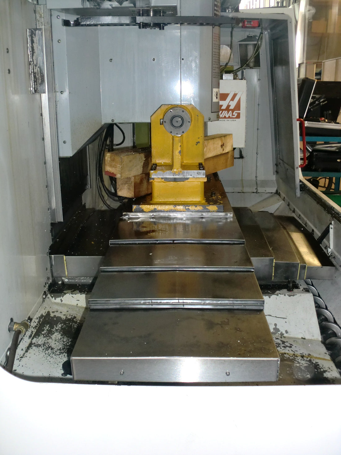 CENTRO MECANIZADO HAAS VF-3 HE