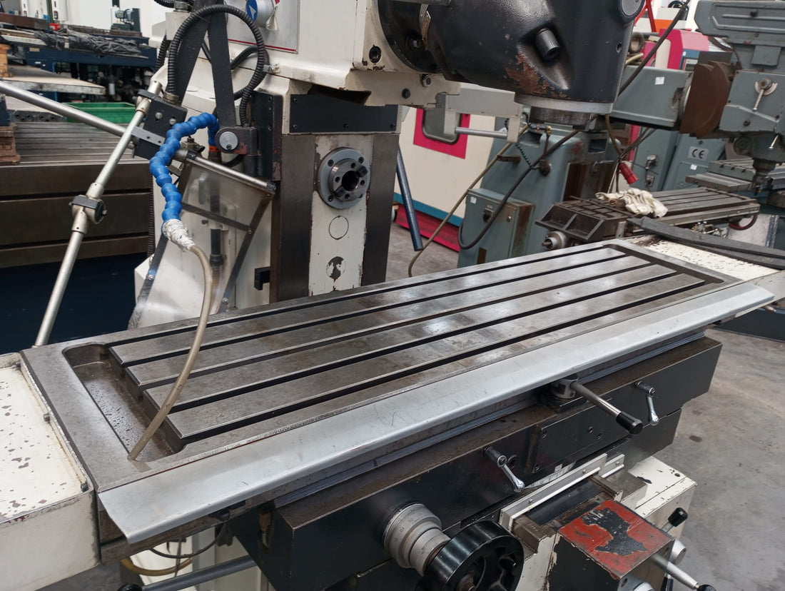 FRESADORA UNIVERSAL HELLER FU1250