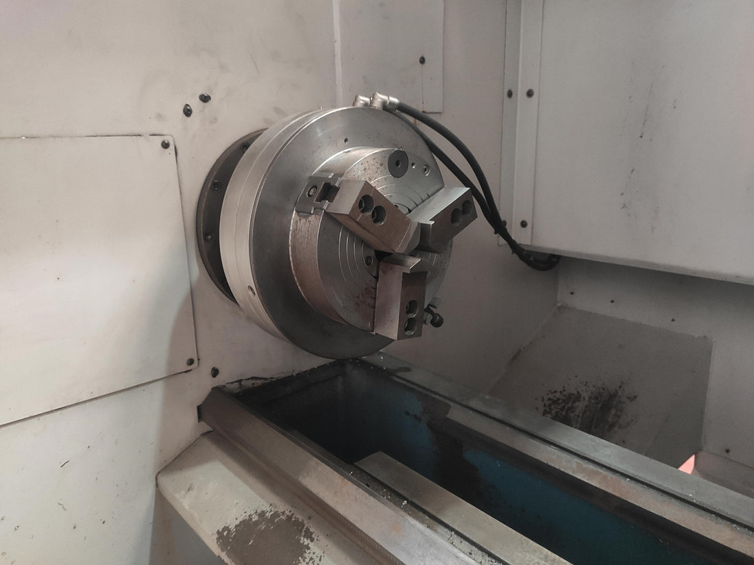 TORNO CNC PINACHO MUSTANG 225 x 1500