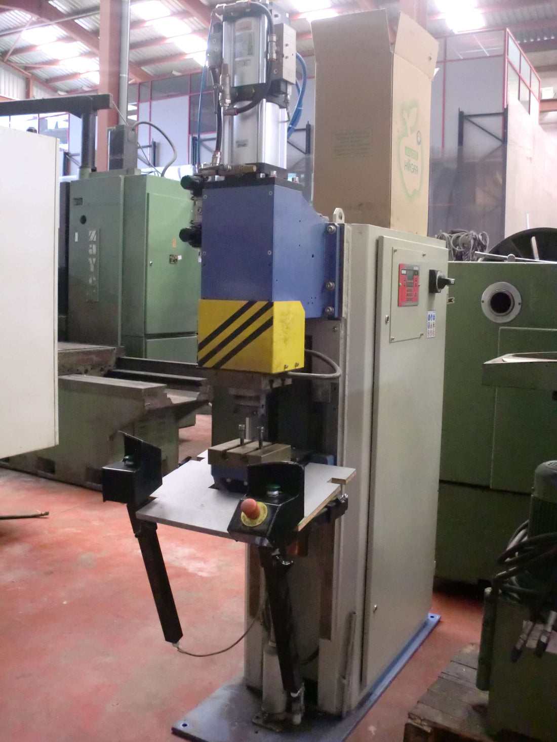 MAQUINA SOLDAR BETA 214
