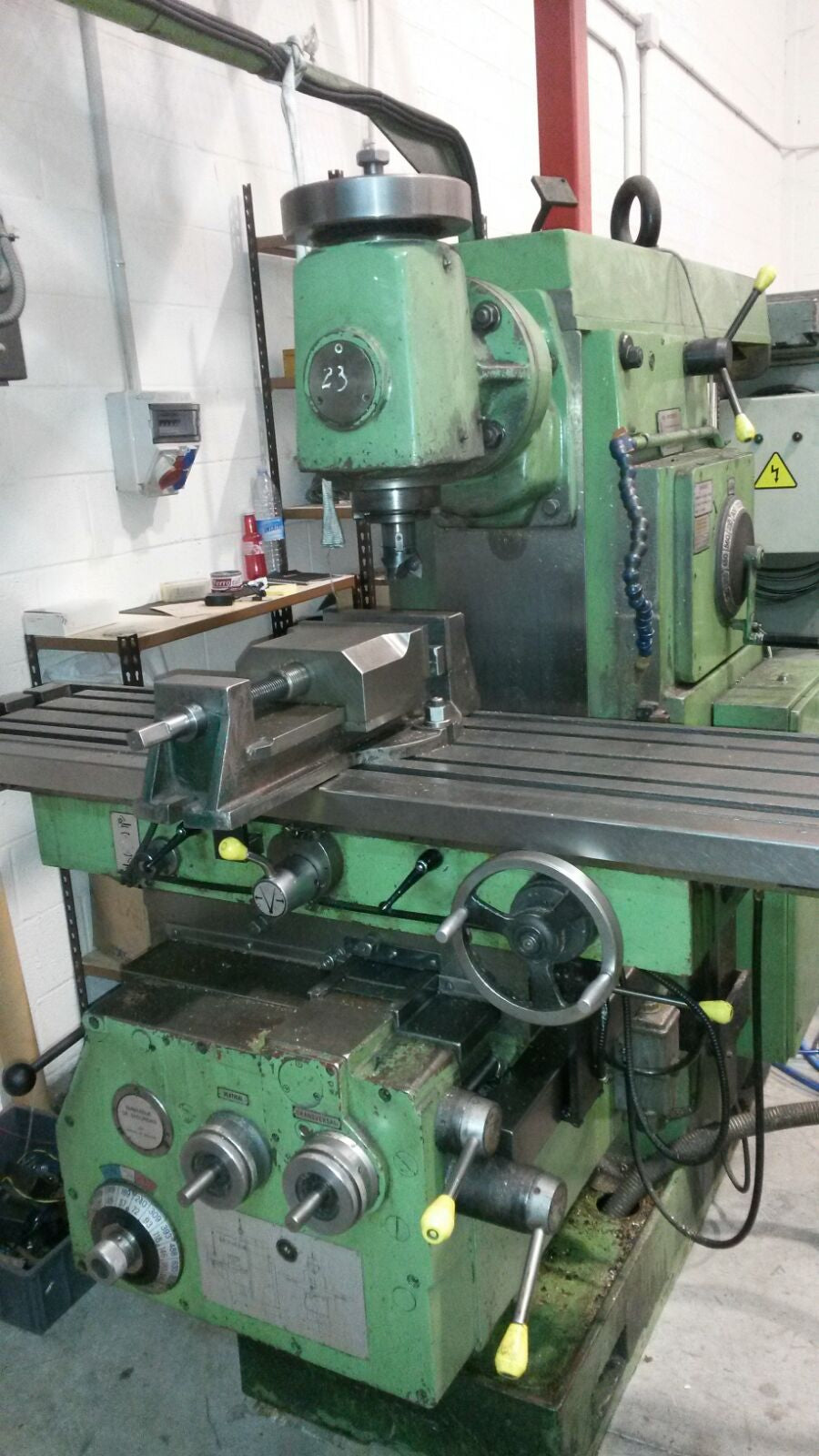 FRESADORA UNIVERSAL LAGUN FU 1600