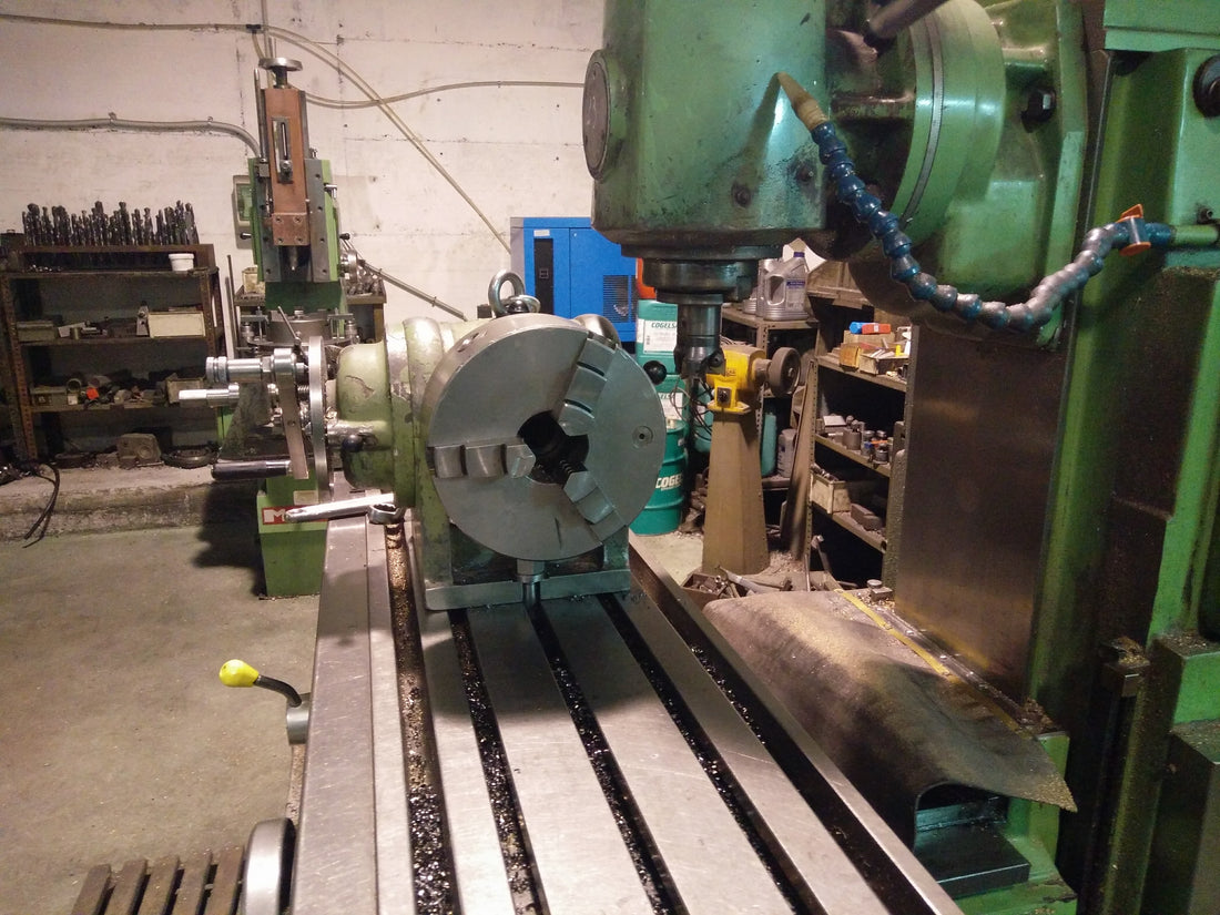 FRESADORA UNIVERSAL LAGUN FU 1600