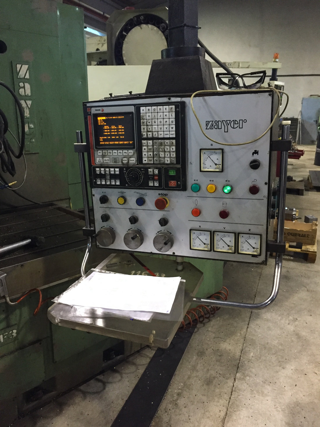 FRESADORA ZAYER BF3 2200