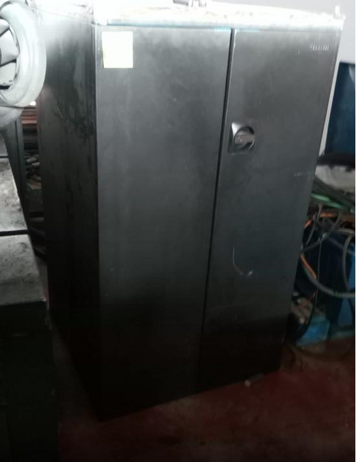 Schrank 750x750