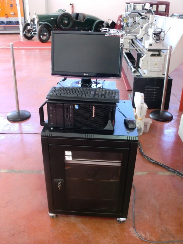 TRIDIMENSIONAL FERRANTI MERLIN 1100