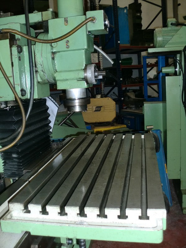FRESADORA UNIVERSAL AVIA FNF 40P