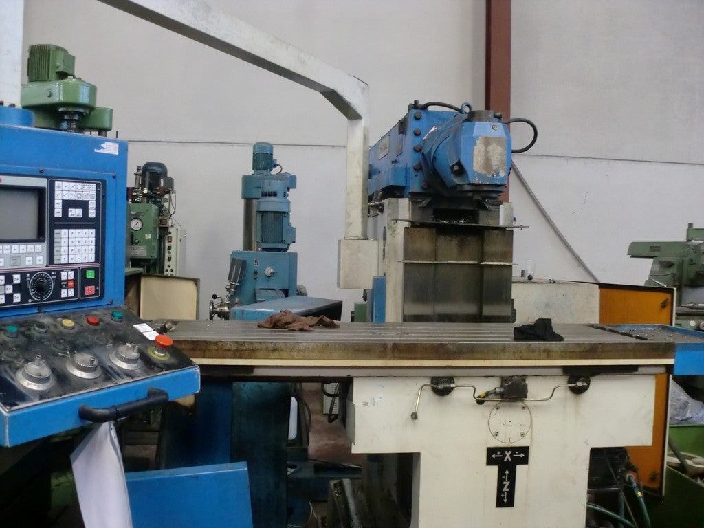 FRESADORA CME FC 1100P