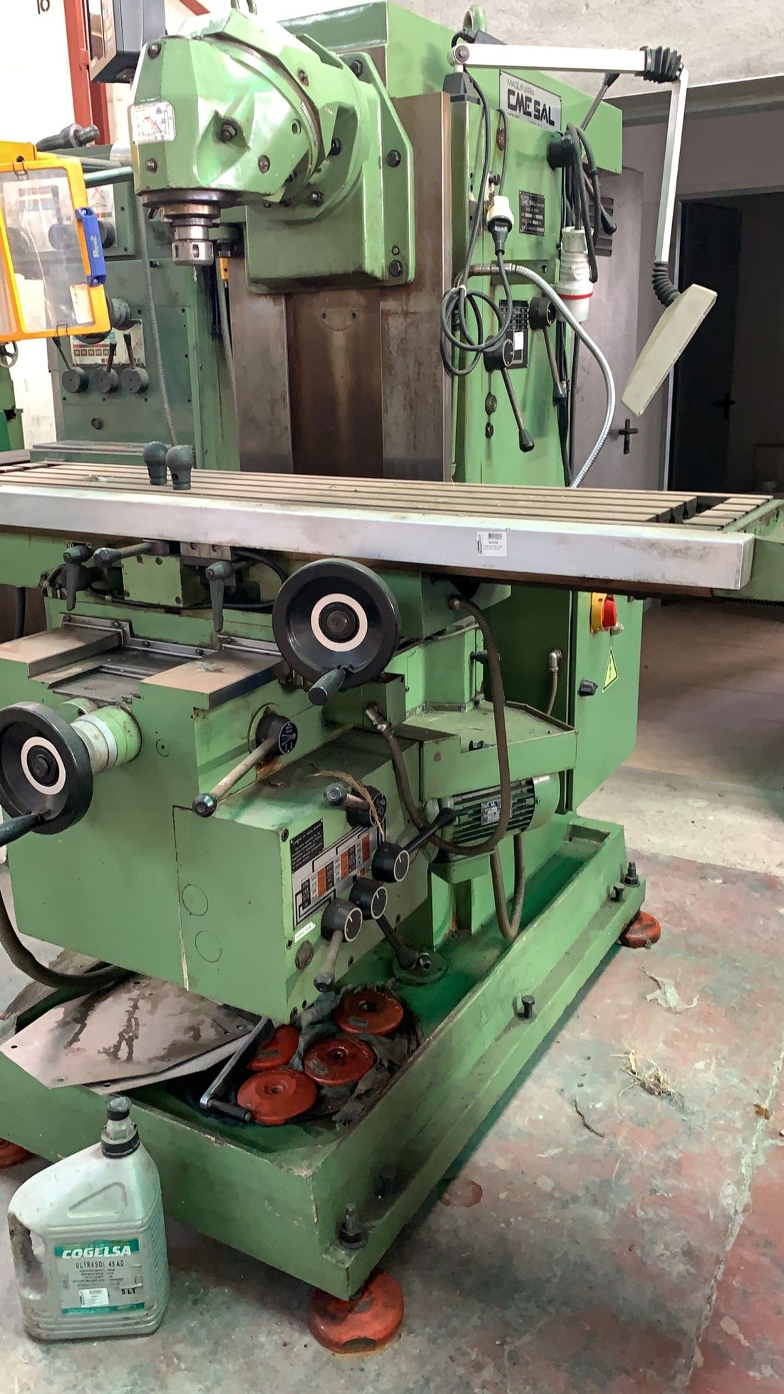 FRESADORA CME FU-2