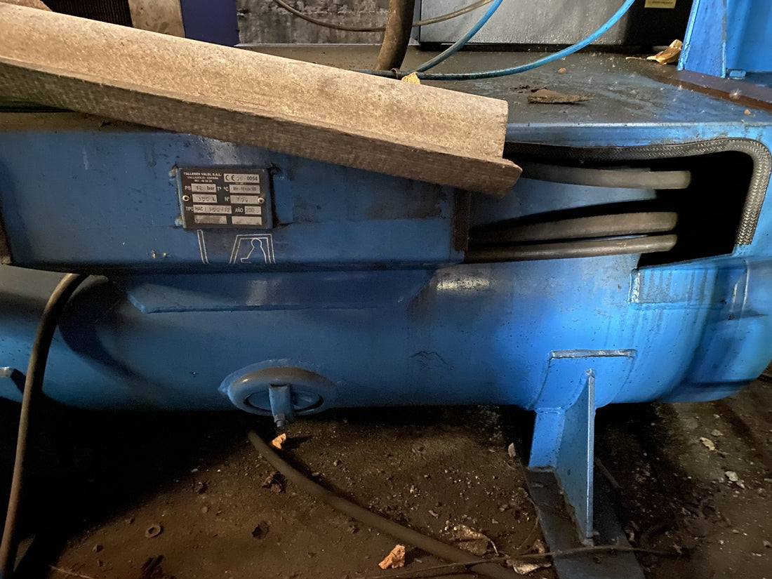 COMPRESOR CON SECADOR HIDROVANE 15 KV