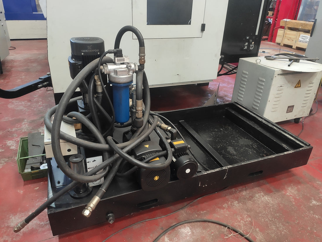 CENTRO MECANIZADO HURCO VMX50
