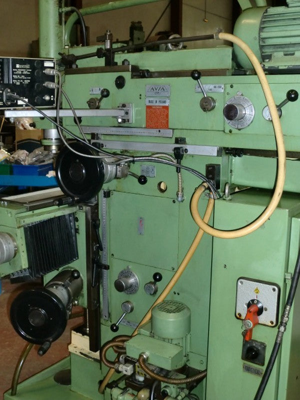 FRESADORA UNIVERSAL AVIA FNF 40P