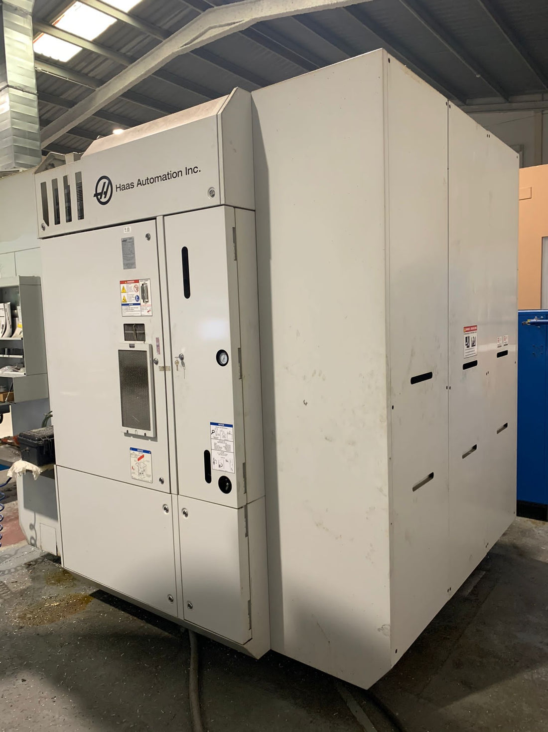 CENTRO MECANIZADO 5 EJES HAAS UMC-750SS