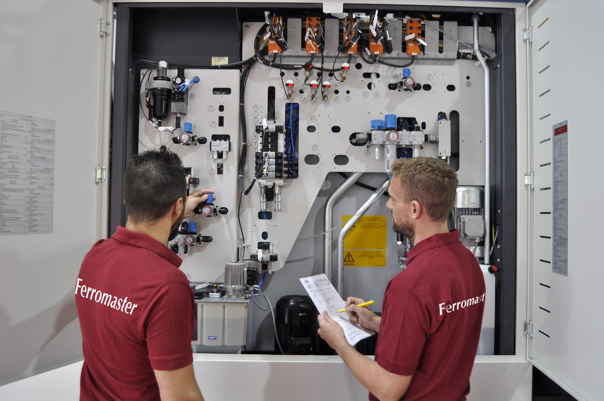 Spezialisierter Kundendienst für CNC-Maschinen