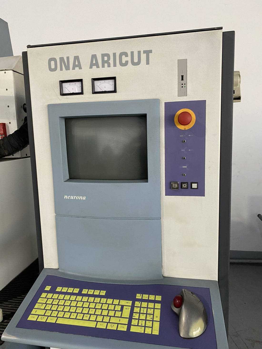 ELECTROEROSION DE HILO ONA ARICUT-400