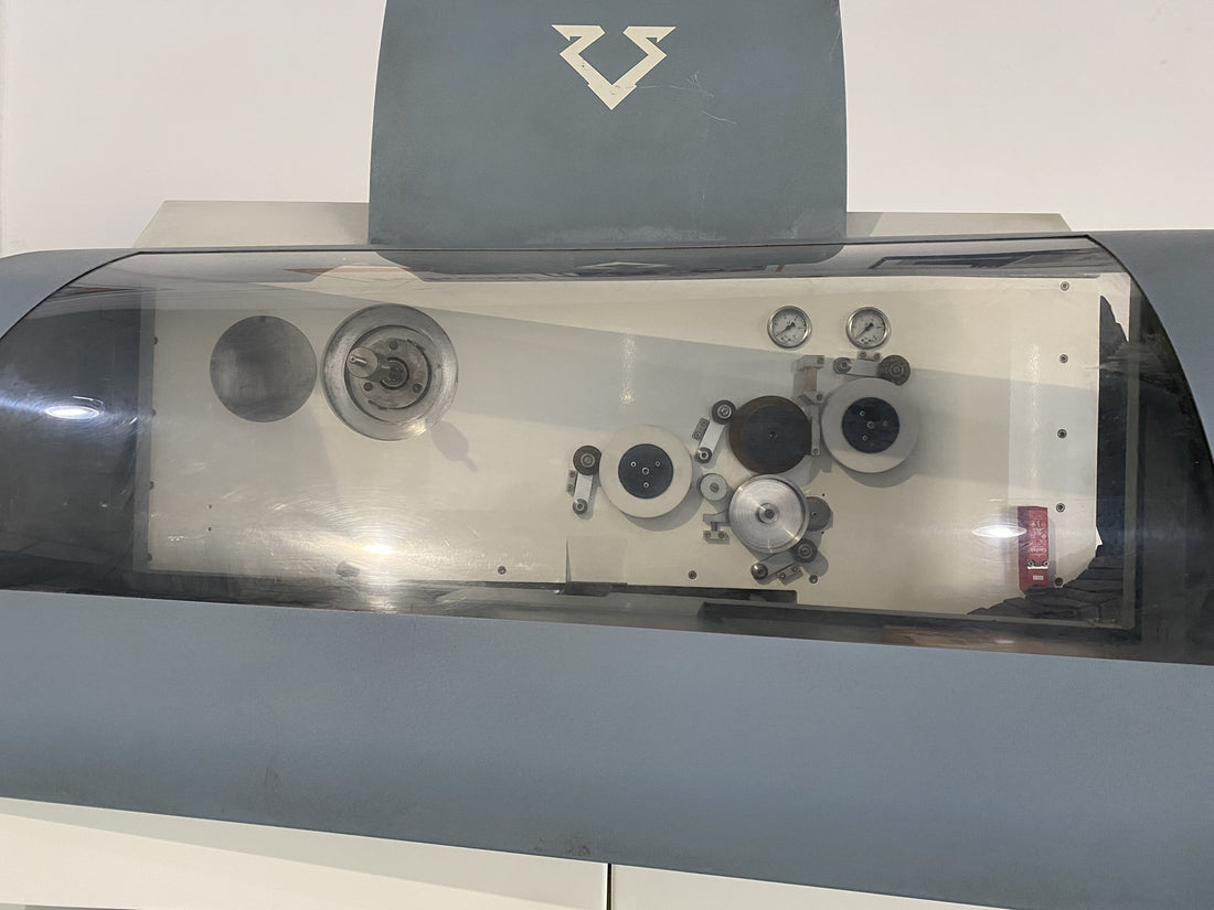 ELECTROEROSION DE HILO ONA ARICUT-400