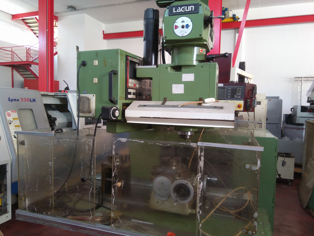 FRESADORA TORRETA LAGUN FTV-2 CNC