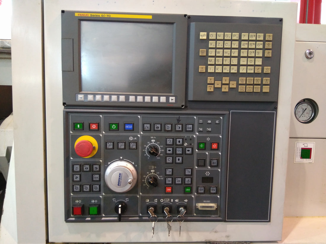 TORNO CNC DOOSAN PUMA LYNX 220LM