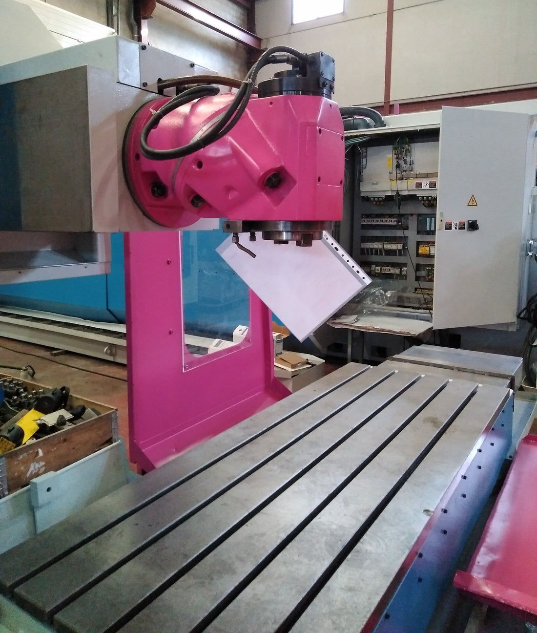 FRESADORA CNC LAGUN FUTURE 1800