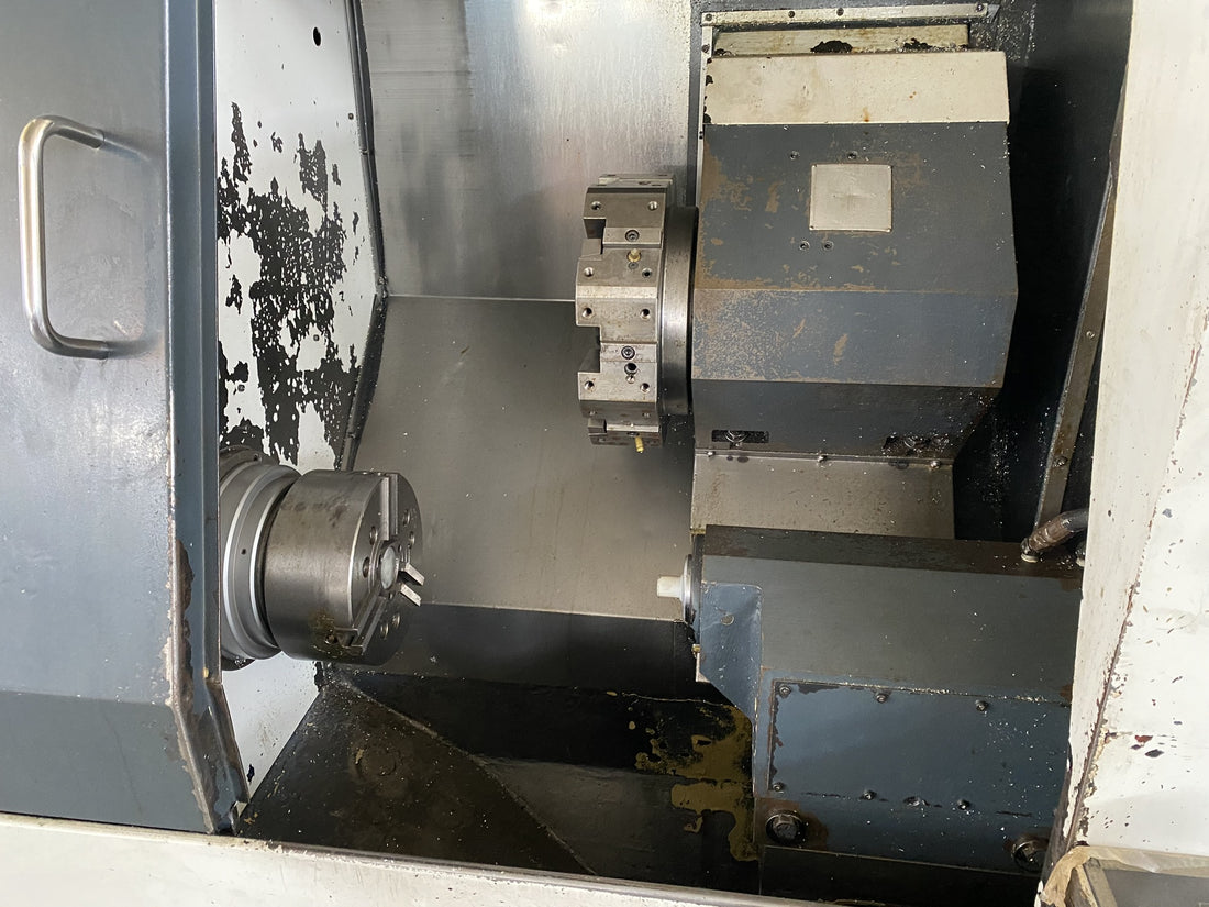 TORNO BANCADA INCLINADA YOUJI YH-25A