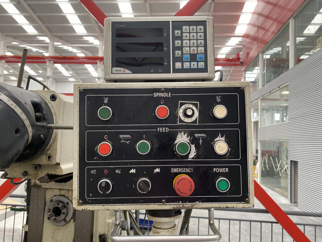 FRESADORA UNIVERSAL HELLER FU-1250