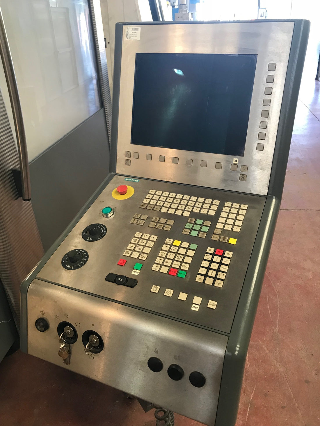 CENTRO DE MECANIZADO DECKEL DMG 64V