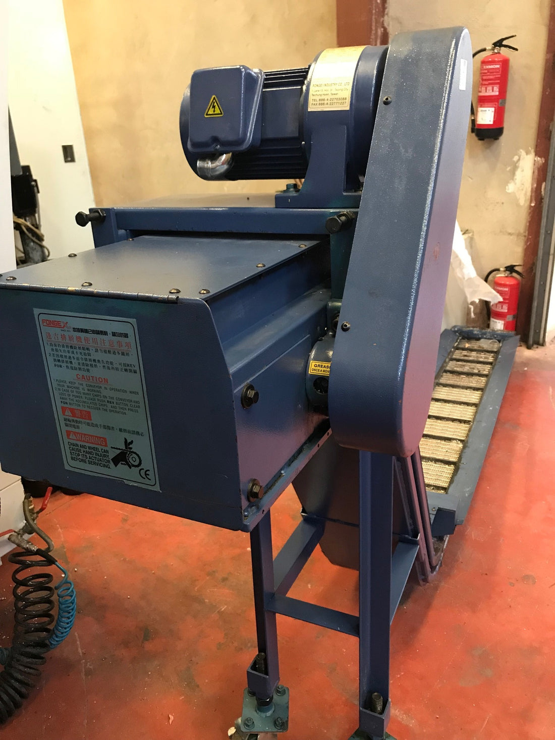 CENTRO MECANIZADO VERTICAL CNC YCM MV106A