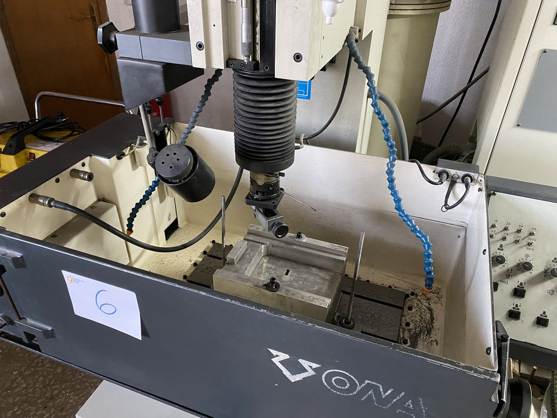 ELECTROEROSION ONA COMPACT 2 N/S: 8127/9803