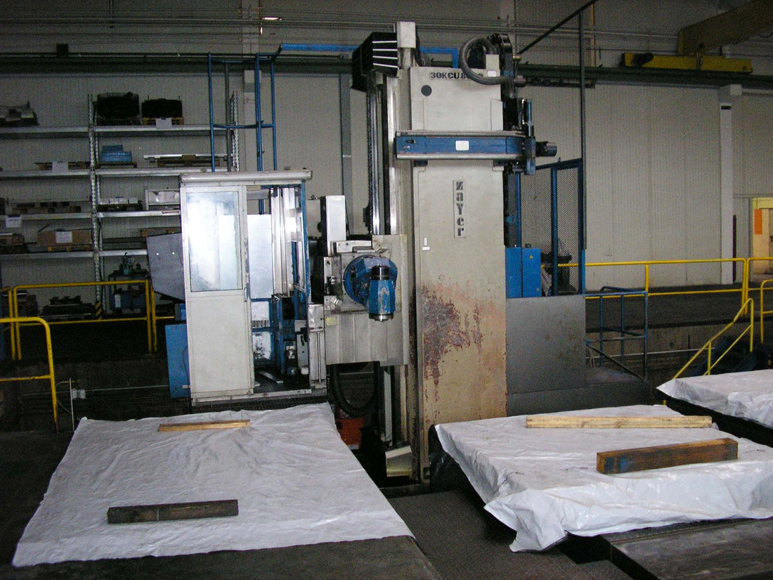 FRESADORA ZAYER 30 KCU - 8000