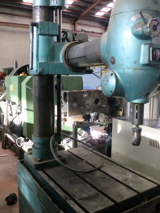TALADRO RADIAL VOEST