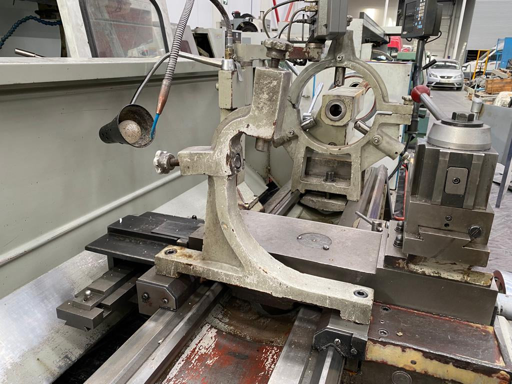 Torno Convencional manual Travis T-2680