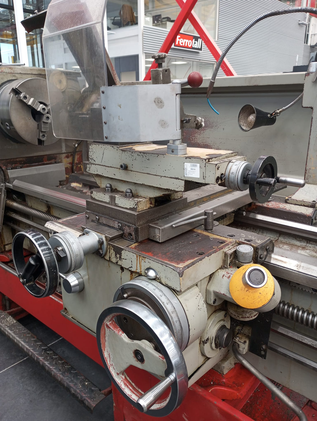 Torno Convencional manual Travis T-2680