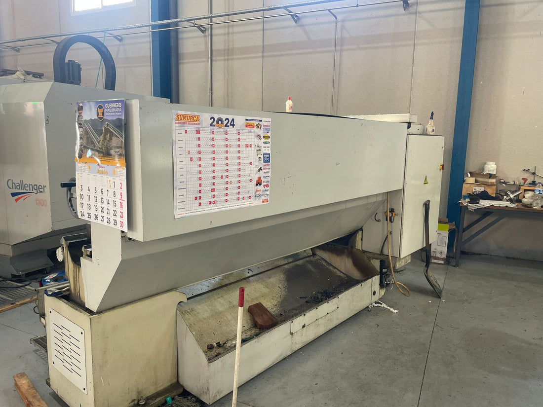 TORNO PINACHO CNC TAURUS 260 X 2000