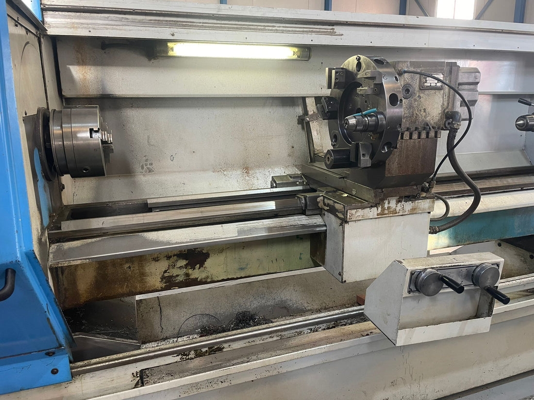 TORNO PINACHO CNC TAURUS 260 X 2000